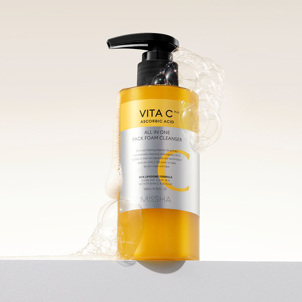 Vita C Bubble Foam Cleanser bubbling up