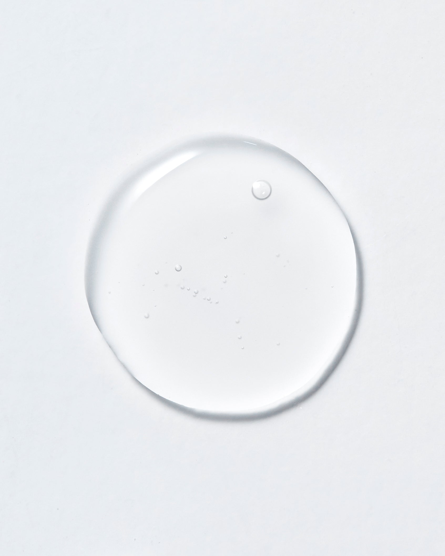 texture shot of Missha Super Aqua Ultra Hyalron Ampoule against a white background.