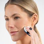 Model applying MISSHA cushion foundation 23