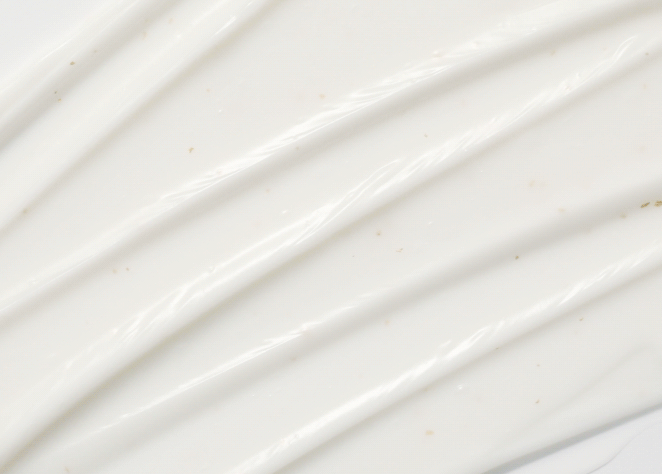 Chogongjin Geumsul essence rich texture macro shot luxury anti-aging K-Beauty formula with thick, nourishing diagonal ridges Hanbang skincare.