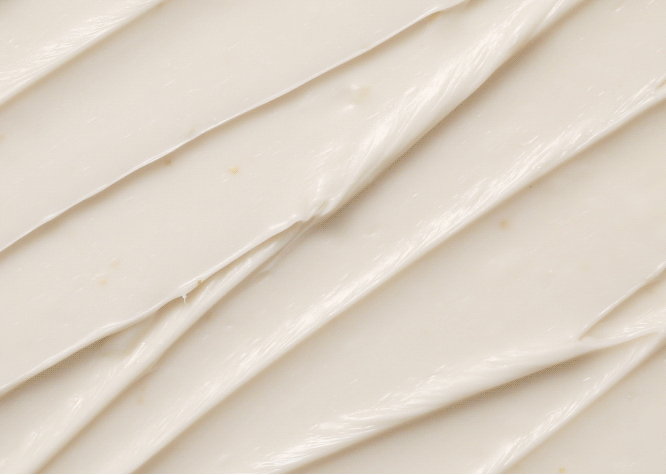 Chogongjin Geumsul Eye Cream rich texture macro shot luxury anti-aging K-Beauty formula with thick, nourishing diagonal ridges Hanbang skincare.