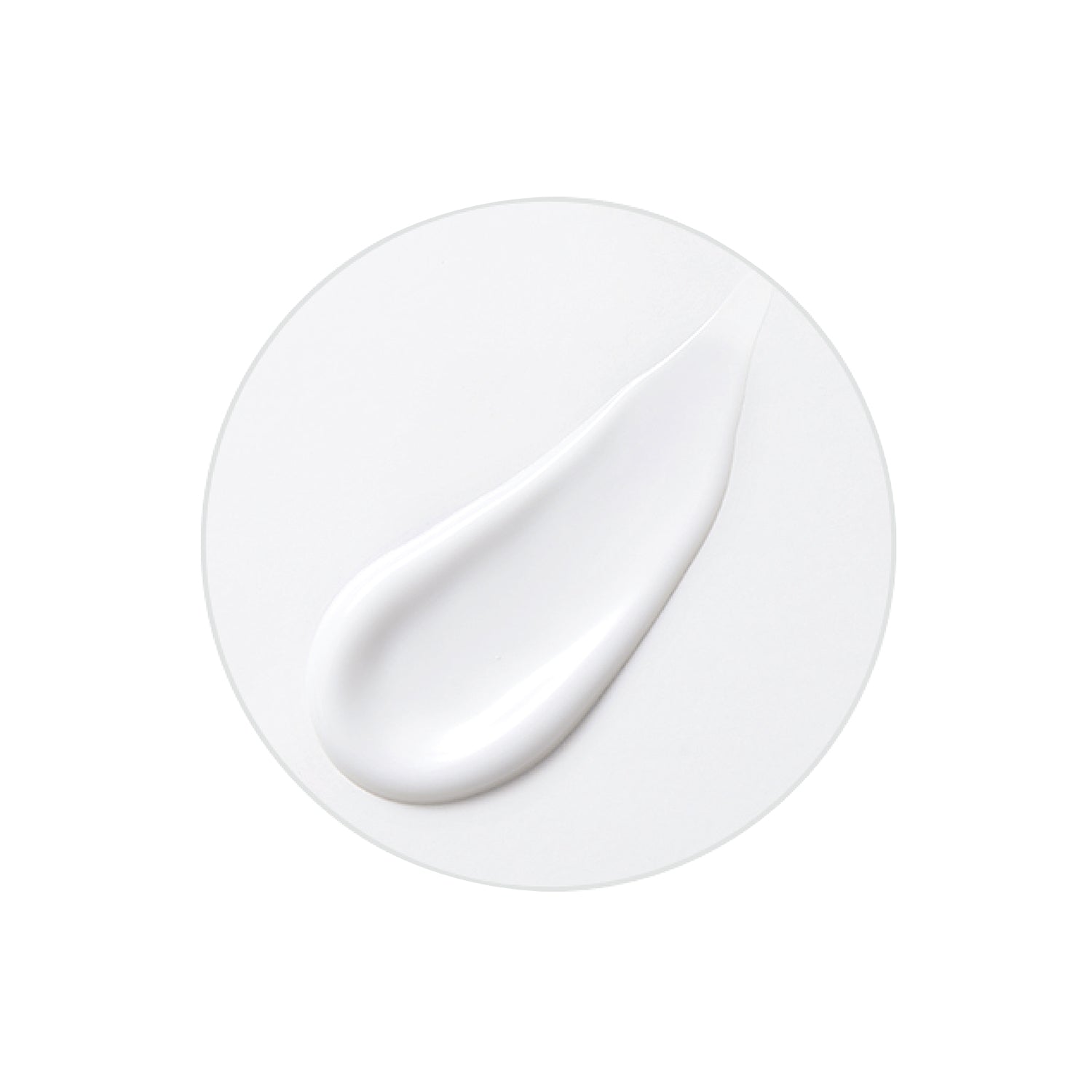Smooth creamy texture of MISSHA Chogongjin Youngan Jin Cream showing rich, nourishing anti-aging formula